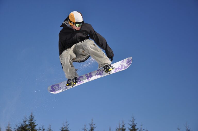 The Ultimate Guide to Understanding Different Snowboard Shapes for Optimal Performance