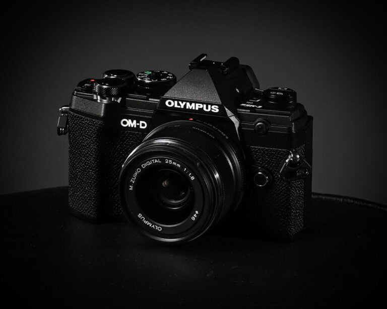 Unveiling the Olympus OM-D E-M5 Mark III Camera: A Comprehensive Review