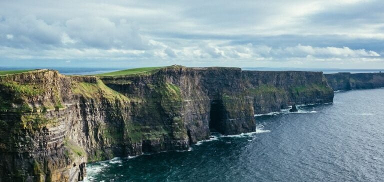 Discover the Breathtaking Cliffs of Moher on Unforgettable Tours from Dublin