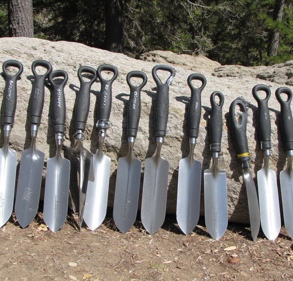 lightweight backpacking trowel guide