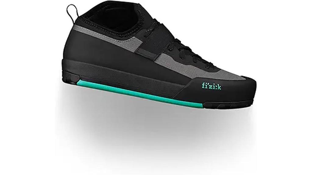 mountain biking clip in shoes
