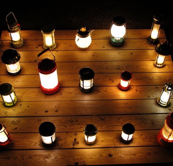 emergency lanterns for adventures